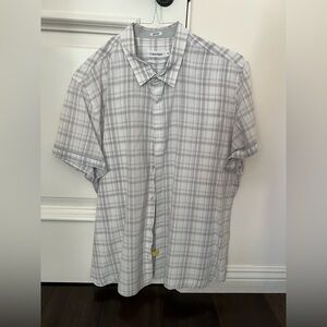 Calvin Klein Men's Gray Plaid Casual Shirt Slim Fit